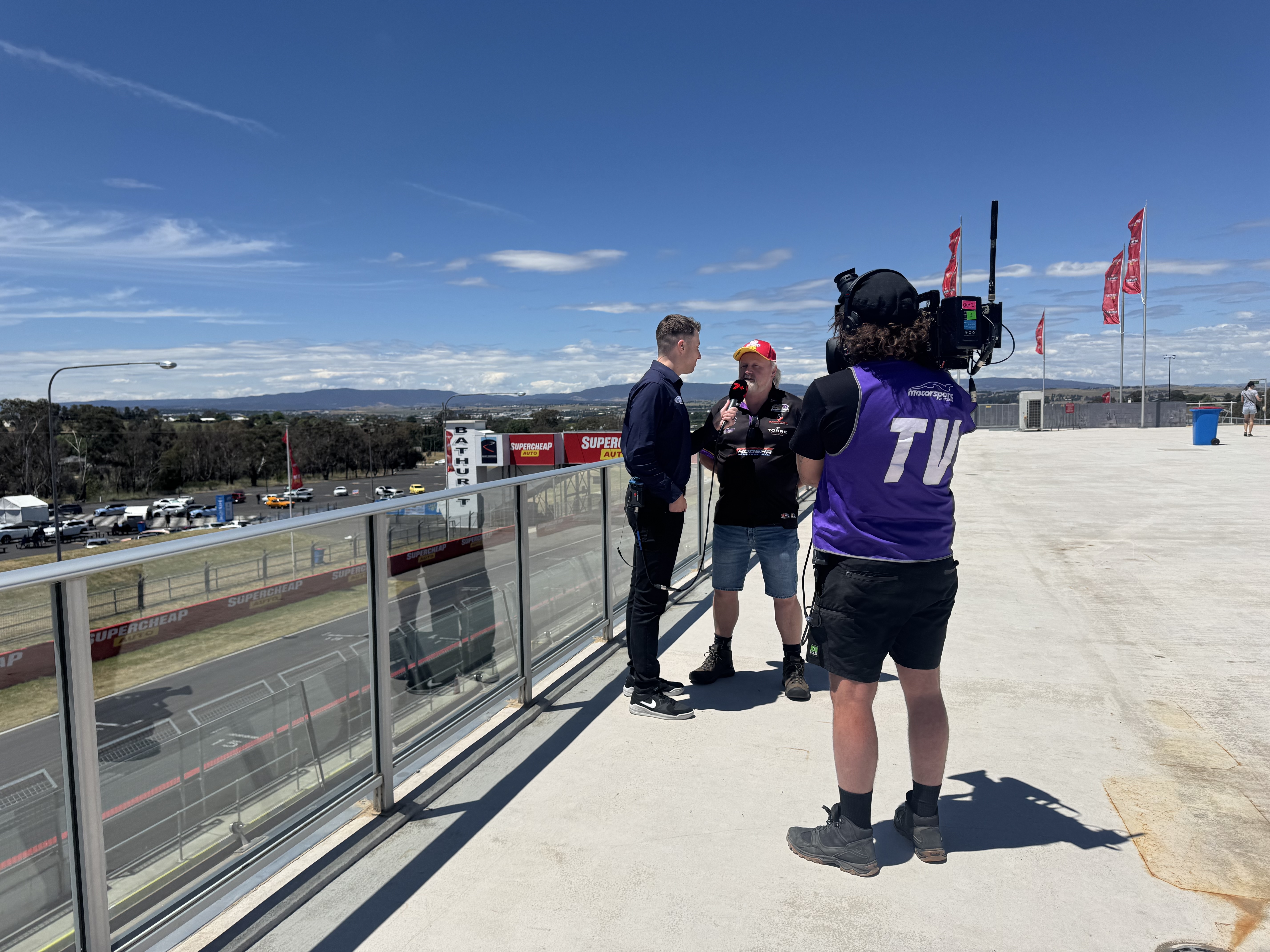 James Baldwin live cross at Bathurst for an interview on the 7 network